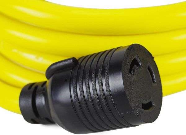 NEMA L5-30P to NEMA L5-30R